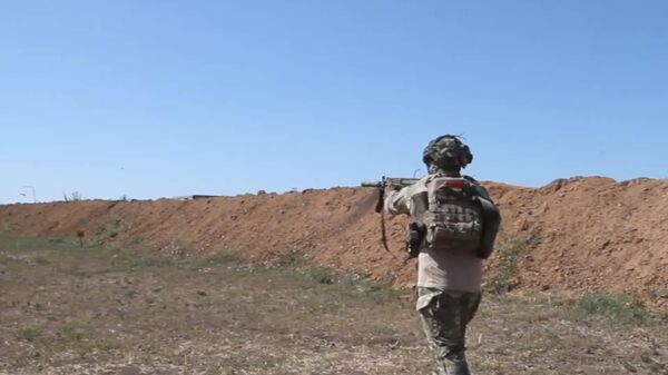 Rússia mostra nova bala antidrone que se divide em 3 para terminar voo do alvo com 'Reticências' - Sputnik Brasil