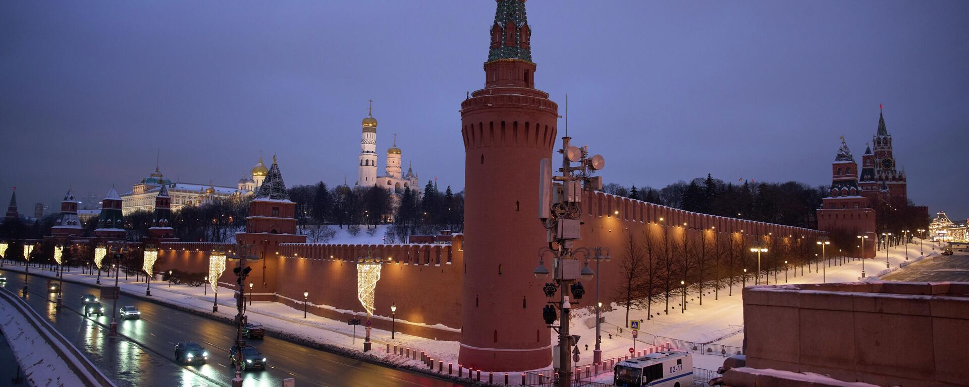 Vista do Kremlin antes do nascer do sol em Moscou. Rússia, 22 de janeiro de 2026 - Sputnik Brasil, 1920, 25.01.2026