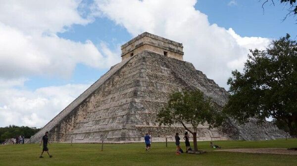 Desenterram no México uma tumba zapoteca de 1 - Sputnik Brasil
