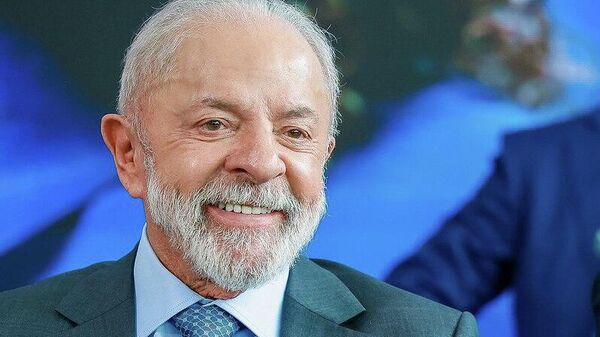 Lula faz exames para cirurgia de catarata - Sputnik Brasil