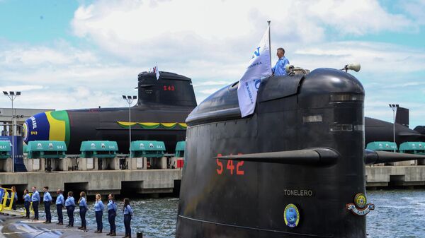 Marinha lança ao mar Submarino Almirante Karam e realiza entrega do Submarino Tonelero, derivados do modelo francês Scorpène, no Rio de Janeiro. Brasil, 26 de novembro de 2025 - Sputnik Brasil