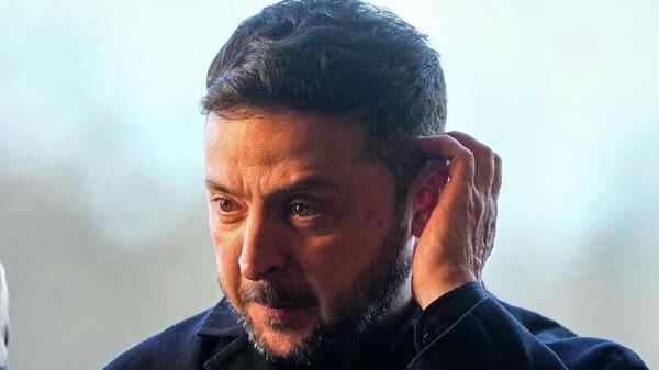 Arquivos de Epstein citam Zelensky em menções a tráfico de pessoas na Ucrânia - Sputnik Brasil