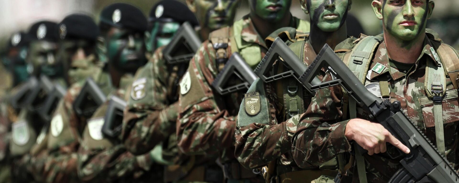 Celebração do Dia do Exército e do jubileu de 80 anos das vitórias da Força Expedicionária Brasileira (FEB) na Segunda Guerra Mundial, na Itália, Brasília, 16 de abril de 2025 - Sputnik Brasil, 1920, 03.02.2026