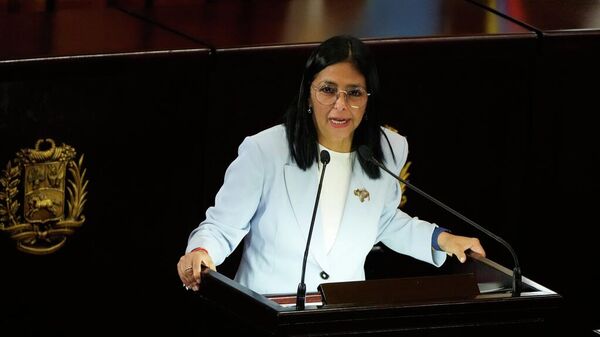 A presidente interina da Venezuela, Delcy Rodríguez, discursa durante uma cerimônia que marca a abertura do novo ano judicial no Supremo Tribunal de Justiça em Caracas, Venezuela, 30 de janeiro de 2026 - Sputnik Brasil
