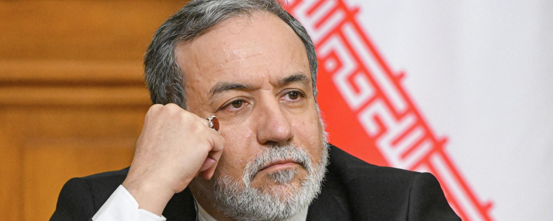 O ministro das Relações Exteriores do Irã, Abbas Araghchi, em reunião na Rússia - Sputnik Brasil, 1920, 24.04.2026
