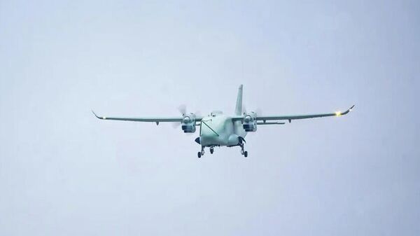 O primeiro veículo de transporte não tripulado com propulsão híbrida do mundo, o CH YH-1000S da China - Sputnik Brasil