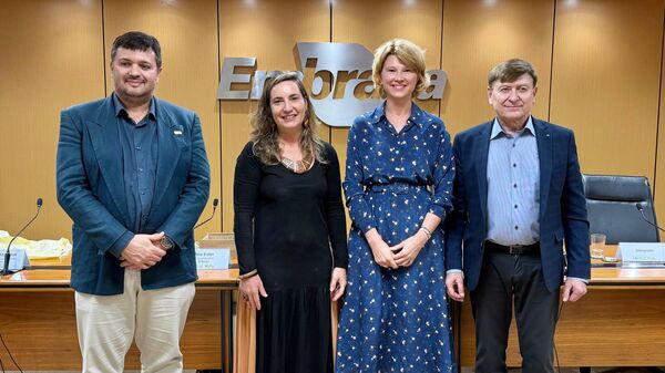 Reunião entre a ministra da Agricultura da Rússia e o ministro da Agricultura e Pecuária do Brasil - Sputnik Brasil