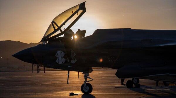 🪖🪙 Chefe do Pentágono confirma orçamento militar trilionário que Trump quer para 2027 - Sputnik Brasil