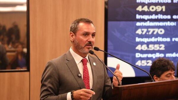 Diretor-geral da Polícia Federal, Andrei Augusto Passos Rodrigues, faz balanço das ações da corporação em 2025. 10 de fevereiro de 2026. - Sputnik Brasil