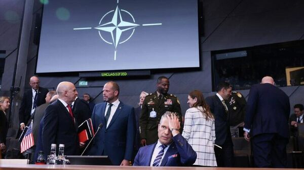 Aliados da OTAN perdem confiança nos EUA, aponta pesquisa - Sputnik Brasil