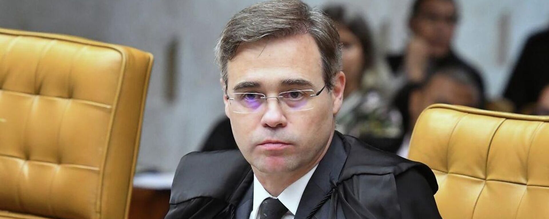 O ministro do Supremo Tribunal Federal (STF) André Mendonça durante sessão plenária na Corte - Sputnik Brasil, 1920, 06.04.2026