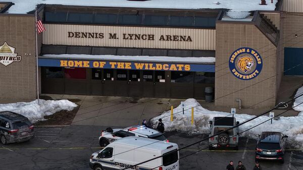 Tiroteio em jogo de hockey em Rhode Island, EUA, deixa mortos e feridos  - Sputnik Brasil