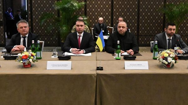 A delegação ucraniana nas negociações com a Rússia sobre a paz em Genebra, 17 de fevereiro de 2026. - Sputnik Brasil