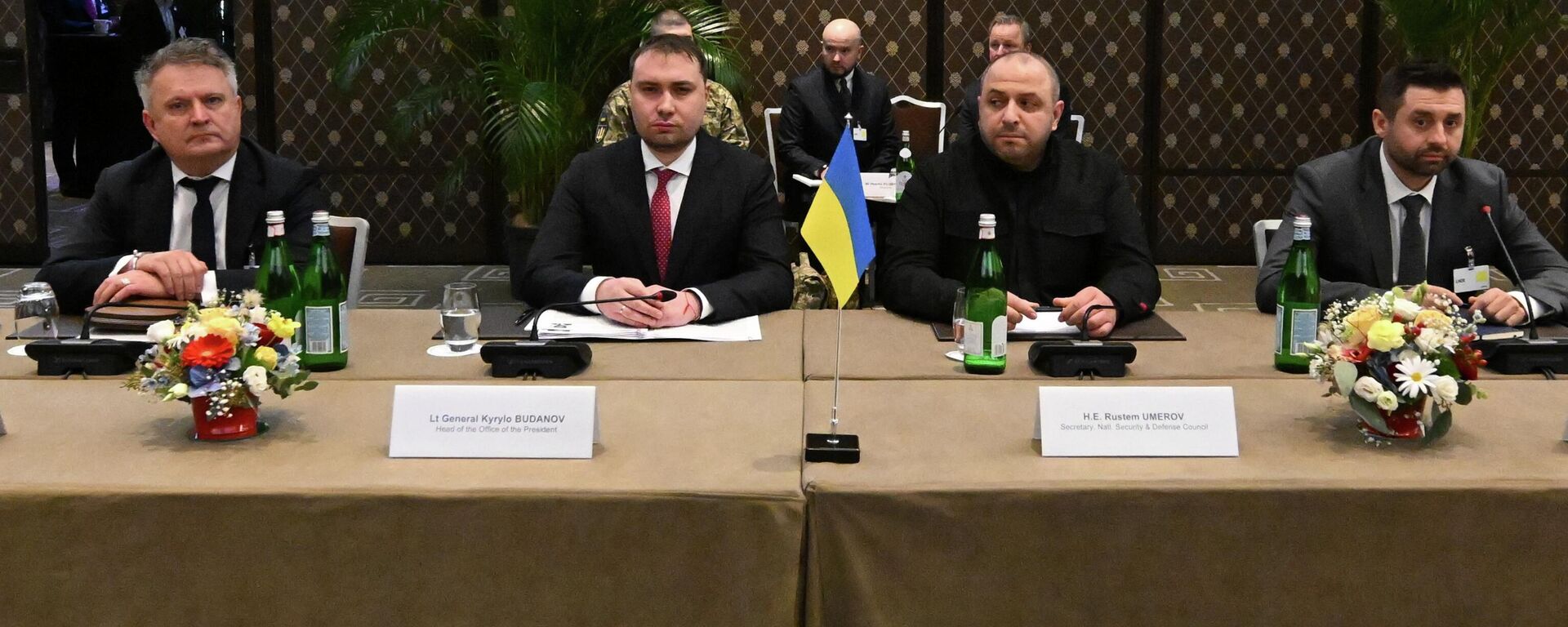 A delegação ucraniana nas negociações com a Rússia sobre a paz em Genebra, 17 de fevereiro de 2026. - Sputnik Brasil, 1920, 18.02.2026