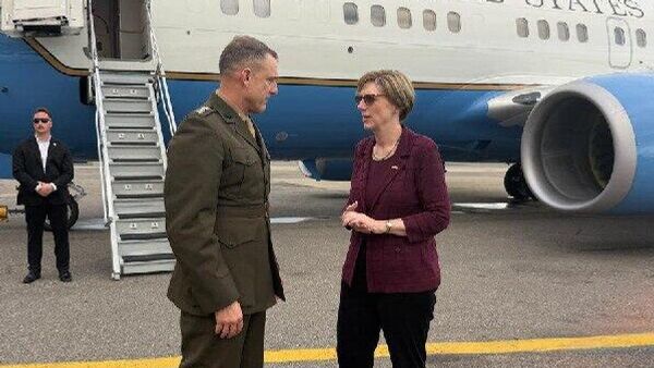 Comandante do Comando Sul dos EUA visita a Venezuela - Sputnik Brasil