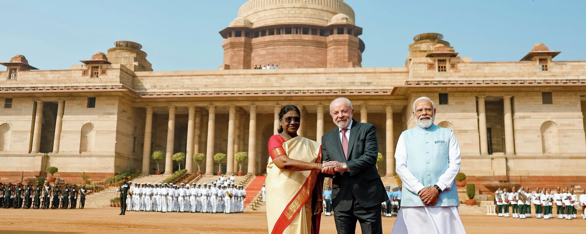 Presidente Luiz Inácio Lula da Silva durante cerimônia de boas-vindas no Palácio Presidencial com o primeiro-ministro da Índia, Narendra Modi e a a presidente do país, Droupadi Murmu. Nova Delhi, 21 de fevereiro de 2026 - Sputnik Brasil, 1920, 21.02.2026