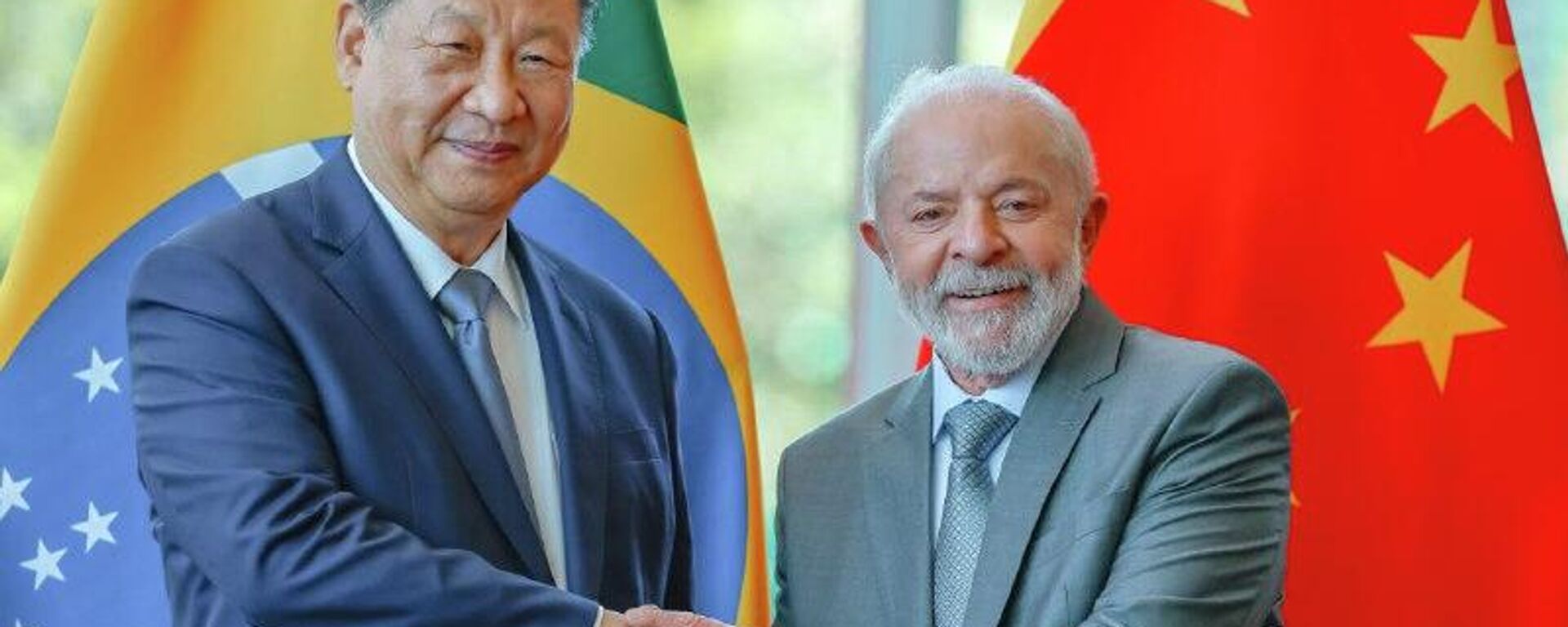 Brasil e China são os maiores beneficiários das novas tarifas globais dos EUA, calcula mídia - Sputnik Brasil, 1920, 23.02.2026
