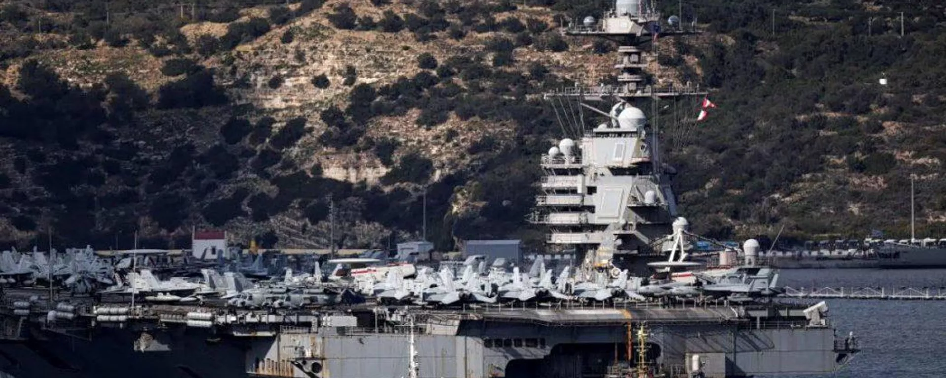 O porta-aviões USS Gerald R. Ford chegou à base da Baía de Souda, colocando-o a apenas um dia de navegação do território israelense. O porta-aviões USS Gerald R. Ford chegou à base da Baía de Souda, colocando-o a apenas um dia de navegação do território israelense. - Sputnik Brasil, 1920, 23.02.2026