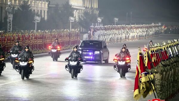 Coreia do Norte celebra com desfile militar o 9º congresso do Partido dos Trabalhadores - Sputnik Brasil