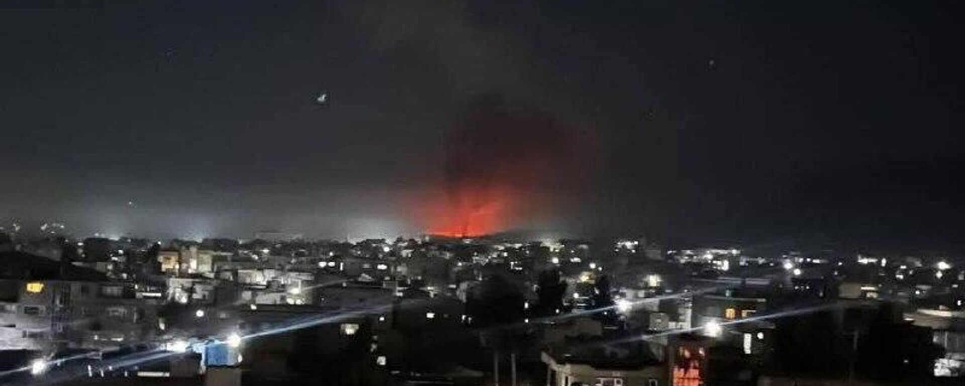 Explosões foram relatadas em Cabul em meio às tensões entre Afeganistão e Paquistão. 26 de fevereiro de 2026 - Sputnik Brasil, 1920, 28.02.2026