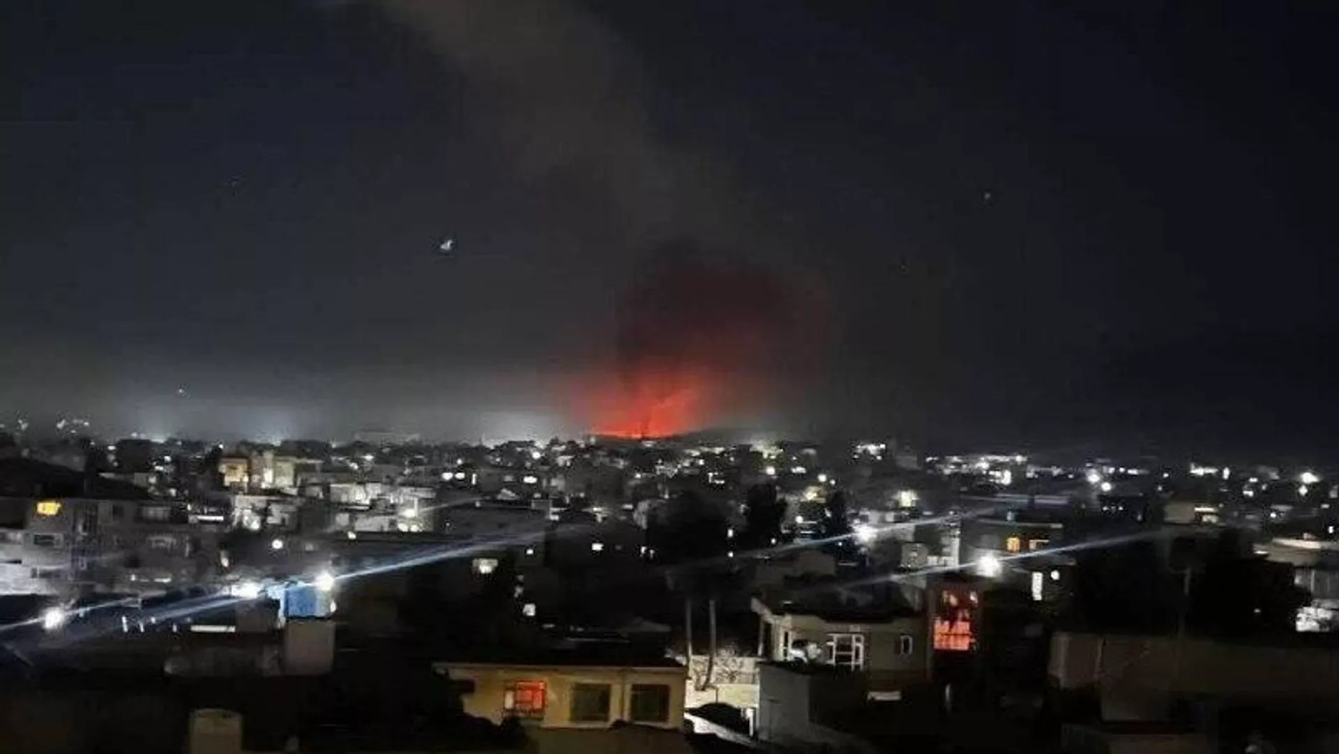 Explosões foram relatadas em Cabul em meio às tensões entre Afeganistão e Paquistão. 26 de fevereiro de 2026 Explosões foram relatadas em Cabul em meio às tensões entre Afeganistão e Paquistão. 26 de fevereiro de 2026 - Sputnik Brasil, 1920, 26.02.2026