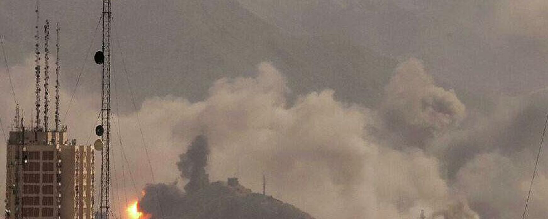  Irã sob ataque dos EUA e de Israel Fortes explosões foram ouvidas em algumas partes de Teerã na manhã de hoje. - Sputnik Brasil, 1920, 28.02.2026