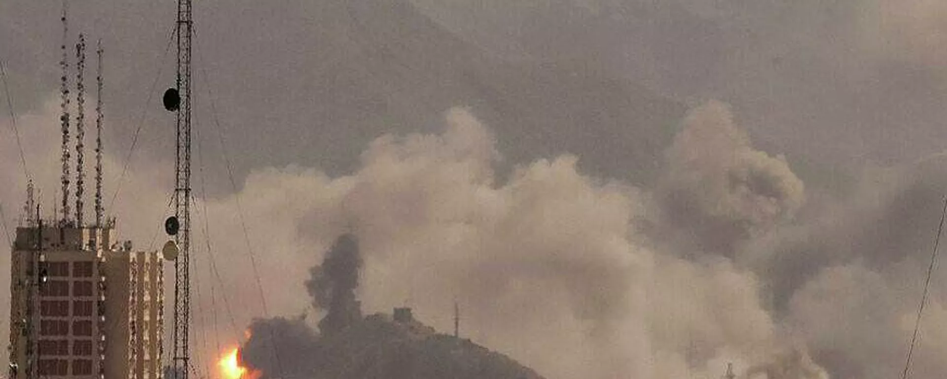  Irã sob ataque dos EUA e de Israel Fortes explosões foram ouvidas em algumas partes de Teerã na manhã de hoje. - Sputnik Brasil, 1920, 01.03.2026