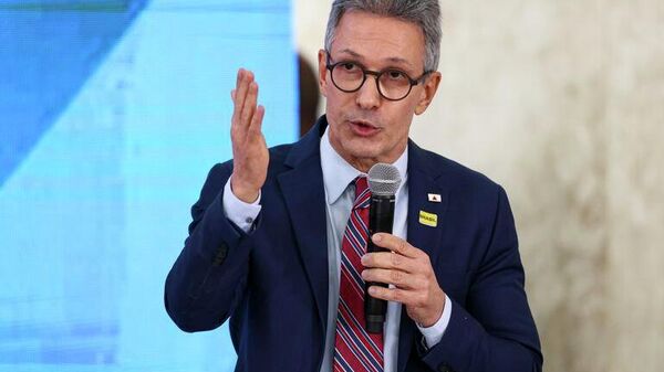 Zema rebate Lula sobre PAC e pede união em meio a tragédia em Minas - Sputnik Brasil