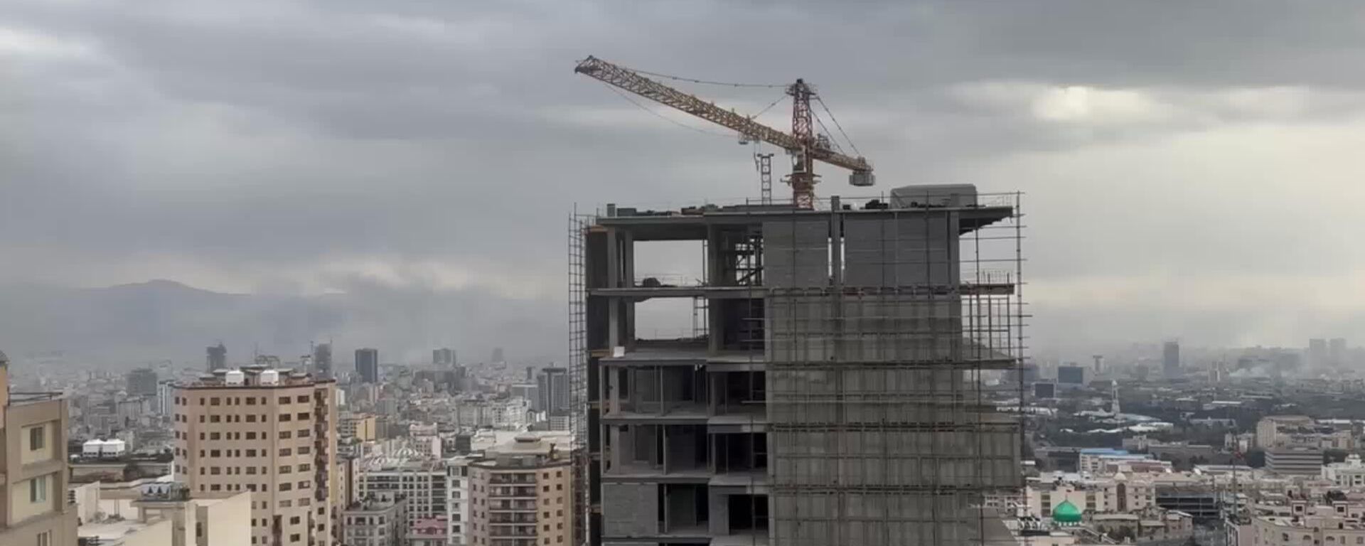 Veja as consequências dos últimos impactos em Teerã, através de imagens da Sputnik - Sputnik Brasil, 1920, 26.03.2026