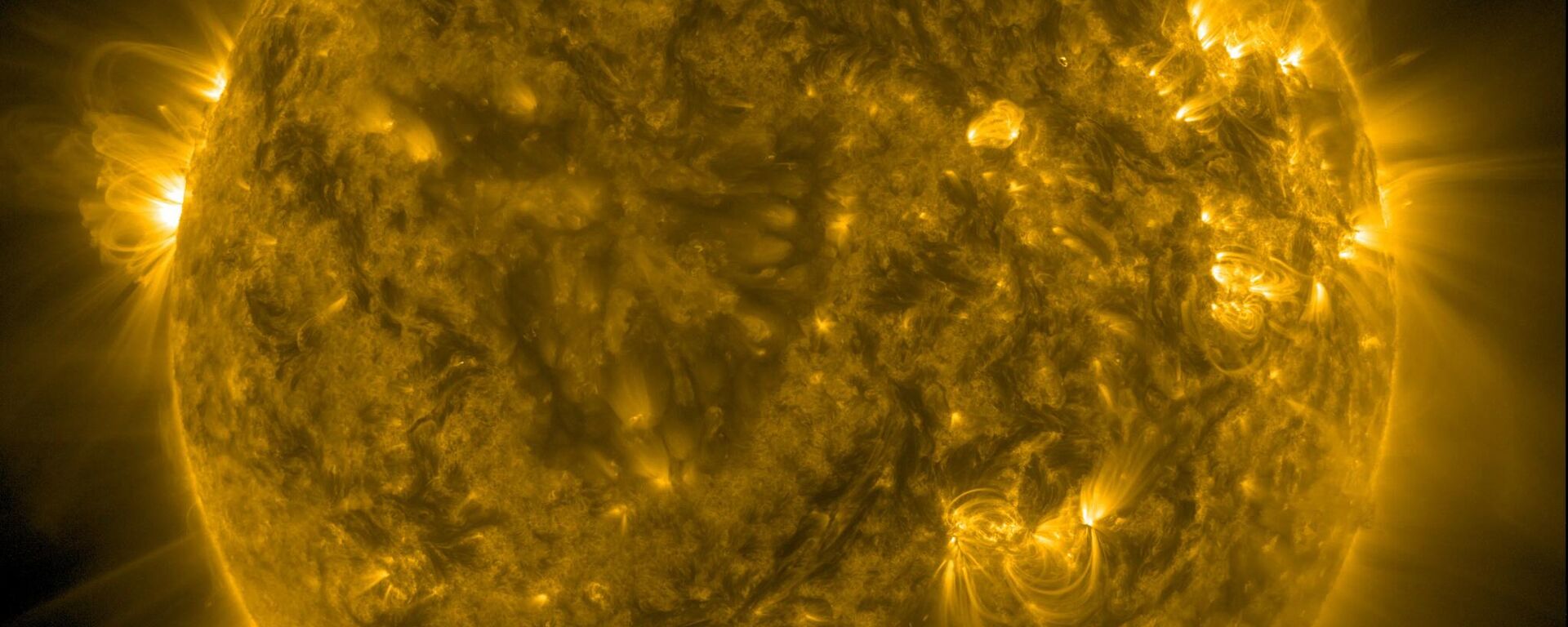 Imagem do Sol capturada pelo Observatório de Dinâmica Solar da NASA, 9 de setembro de 2025 - Sputnik Brasil, 1920, 18.05.2026
