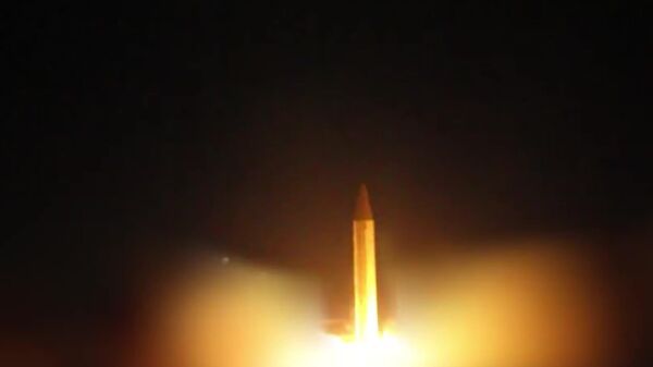 Irã usa novo míssil iraniano Khorramshahr‑4 em confrontos contra EUA e Israel, diz mídia local - Sputnik Brasil