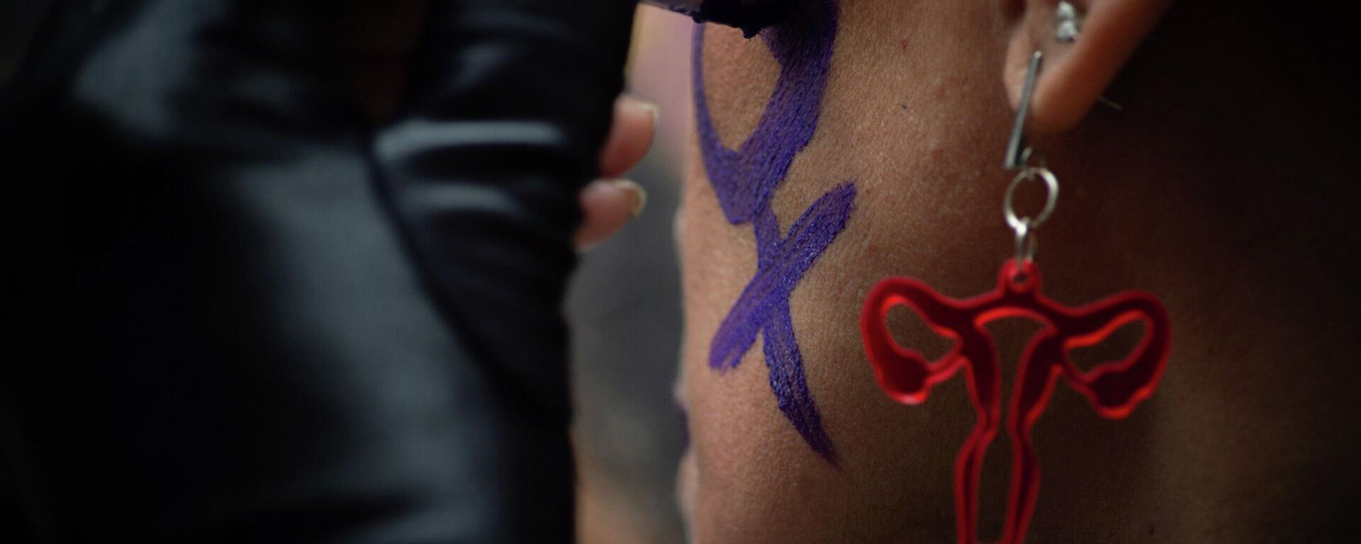 Manifestação em São Paulo contra a violência de gênero no Dia Internacional da Mulher  - Sputnik Brasil, 1920, 08.03.2026