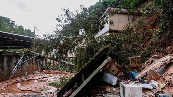 Governo Lula libera R$ 266,5 milhões para ações emergenciais em Minas Gerais - Sputnik Brasil