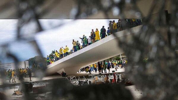 Condenado pelo 8 de Janeiro recebe refúgio na Argentina - Sputnik Brasil