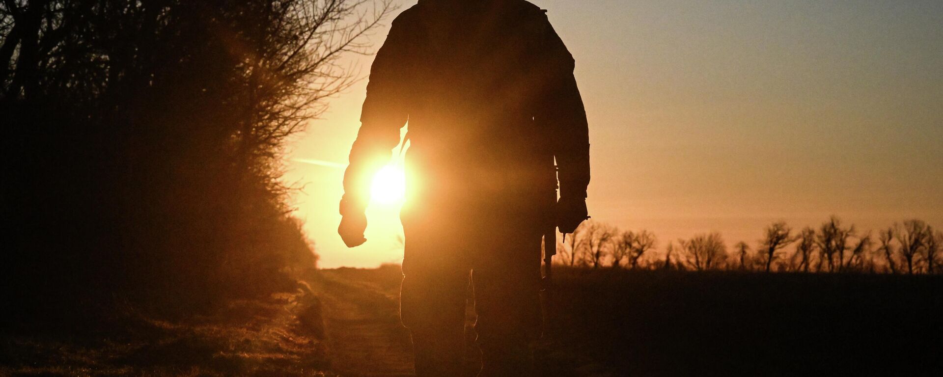 Militar russo no front. - Sputnik Brasil, 1920, 14.03.2026