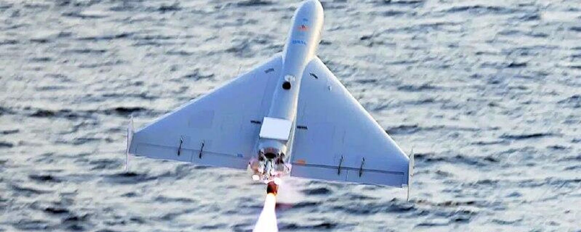 EUA usam cópias do drone Shahed iraniano para encenar ataques contra outros países, diz chanceler do Irã - Sputnik Brasil, 1920, 15.03.2026