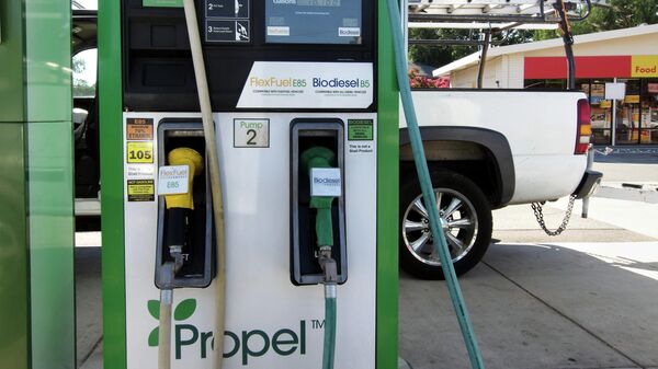 Bomba de biocombustível em posto de gasolina. Brasil, 15 de janeiro de 2017 - Sputnik Brasil