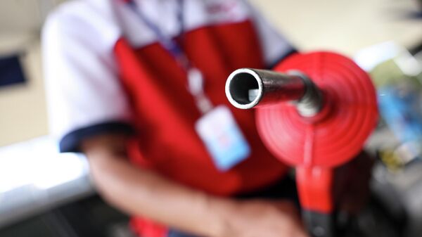 Posto de combustível tem fila de carros durante campanha contra impostos em Brasília (DF), em 6 de junho de 2024 - Sputnik Brasil