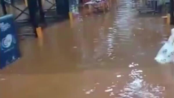 Chuva intensa deixa cidade de Maracaju debaixo d’água em menos de 1 hora - Sputnik Brasil