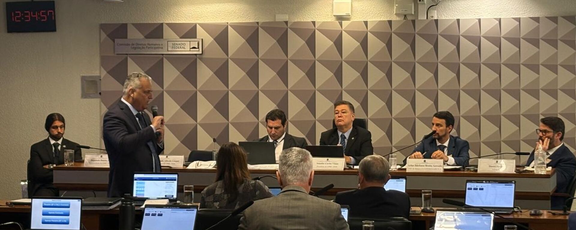 Congressistas participam de sessão da CPMI do INSS - Sputnik Brasil, 1920, 19.03.2026