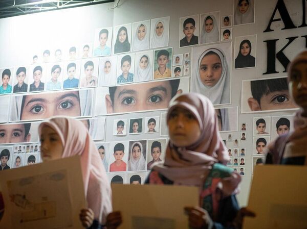 Ataque contra a escola em Minab - Sputnik Brasil