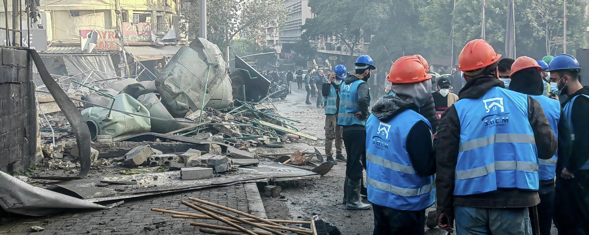 A aviação de combate israelense realizou um ataque contra um prédio residencial no centro de Beirute, no bairro de Bashoura. - Sputnik Brasil, 1920, 22.03.2026