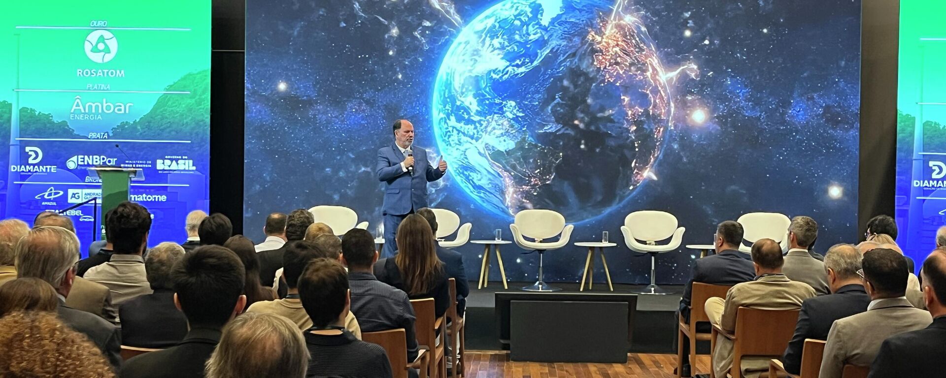 Presidente da Associação Brasileira para Desenvolvimento de Atividades Nucleares (ABDAN), Celso Cunha discursa no Nuclear Summit, no Rio de Janeiro. Brasil, 23 de março de 2026 - Sputnik Brasil, 1920, 23.03.2026