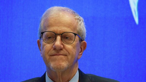 O presidente da Conferência das Partes de Espécies Migratórias de 2026 (COP15), João Paulo Capobianco, afirmou, em 23 de março de 2026, que o Brasil intensificará sua agenda de reuniões bilaterais nos próximos meses para ampliar o número de países na convenção - Sputnik Brasil