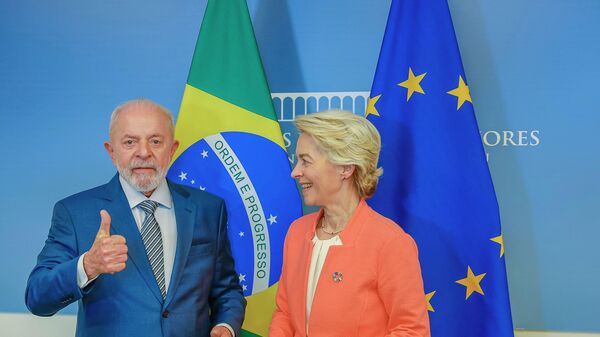 O presidente do Brasil, Luiz Inácio Lula da Silva, e a presidente da Comissão Europeia, Ursula von der Leyen, em encontro, em setembro de 2024 - Sputnik Brasil