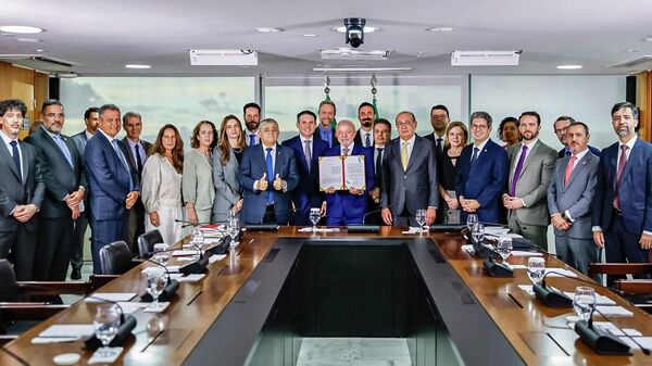 Sanção do Projeto de Lei nº 5582/2025, que institui o marco legal do combate ao crime organizado no Brasil (PL Antifacção) - Sputnik Brasil