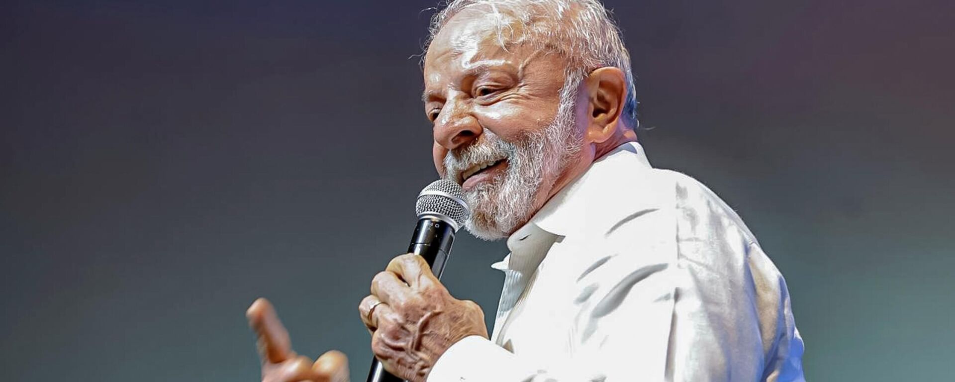 O presidente Luiz Inácio Lula da Silva na cerimônia de abertura da Caravana Federativa no Rio de Janeiro, no auditório do Caminho Niemeyer, na cidade de Niterói, em 26 de março de 2026 - Sputnik Brasil, 1920, 26.03.2026
