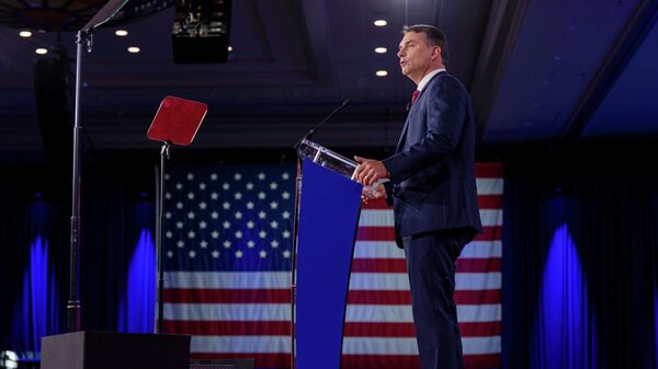 O senador Flávio Bolsonaro (PL-RJ) em conferência conservadora nos Estados Unidos, em março de 2026 - Sputnik Brasil