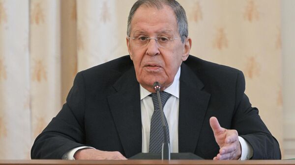 Rússia defende cessação imediata da agressão contra Irã, afirma Lavrov - Sputnik Brasil