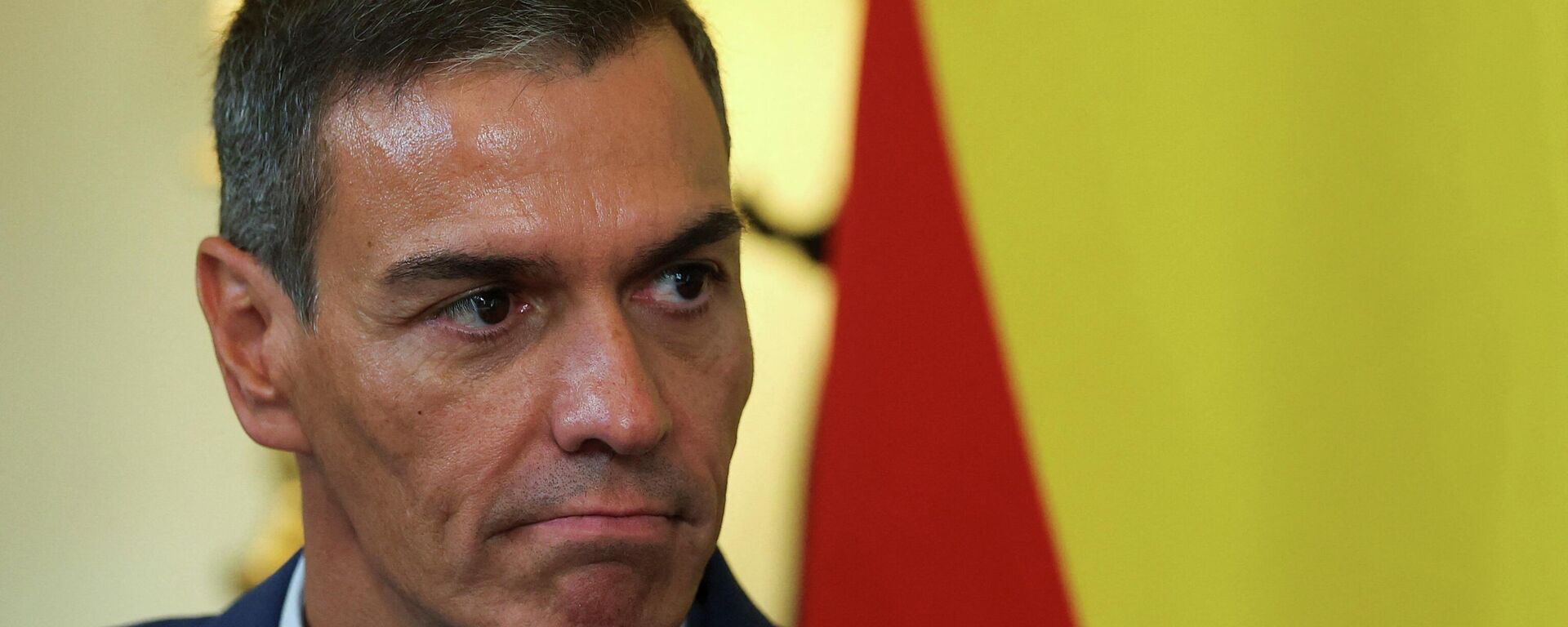 Pedro Sánchez, primeiro-ministro espanhol, durante reunião com Keir Starmer, premiê britânico, em Londres. Reino Unido, 3 de setembro de 2025 - Sputnik Brasil, 1920, 02.04.2026
